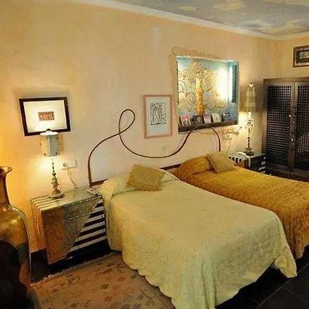 Utopía Hotel 4*