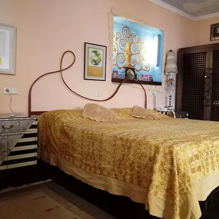 Utopia Ξενοδοχείο 4*