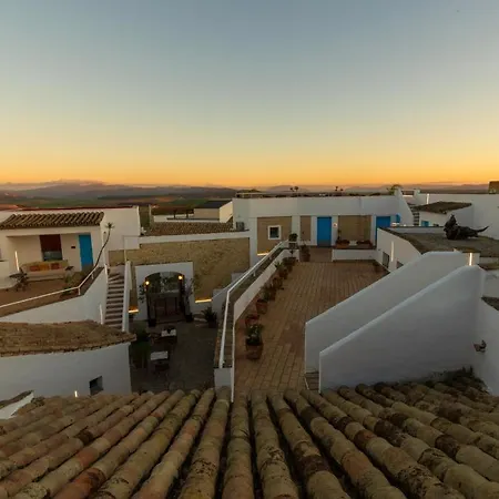 Utopia Hotel 4*